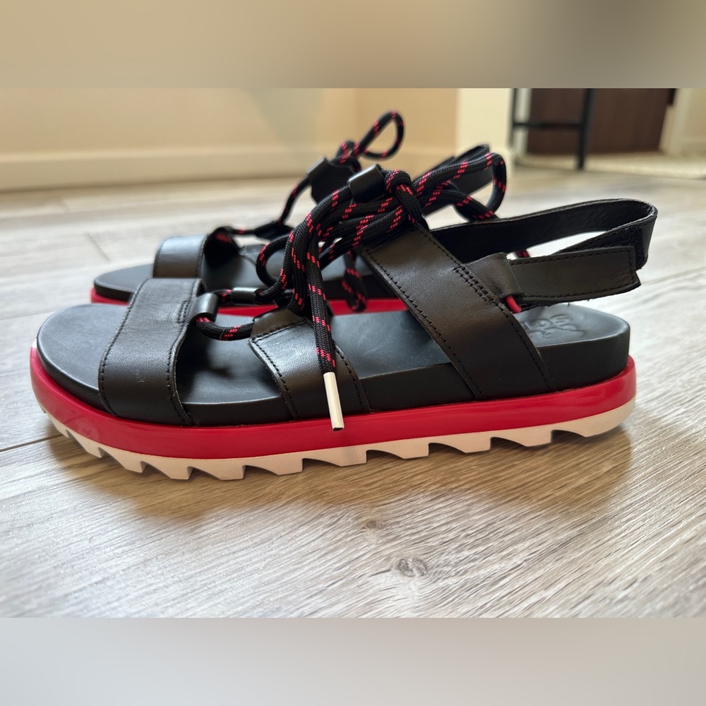 Sorel lace up fuschia sandals